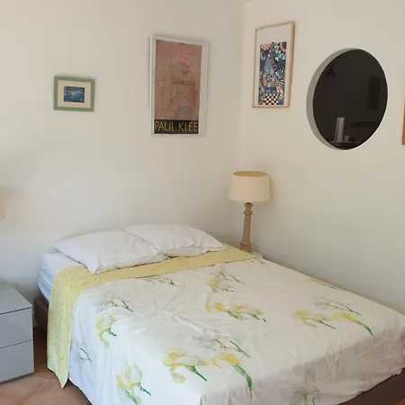Pretty T1 With Garden By The Sea * Saint-Laurent-du-Var